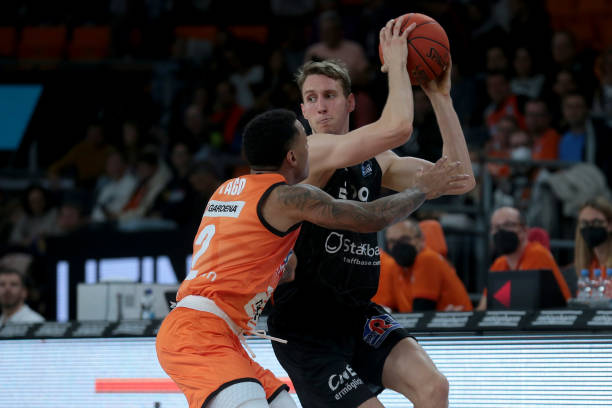 晋级名单上 晋级名单上