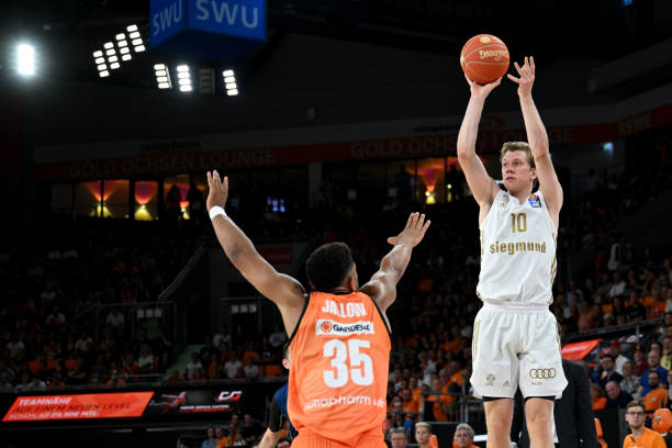 年轻球员的 年轻球员的