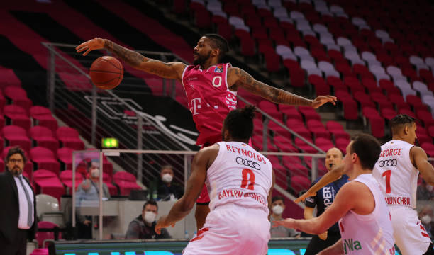 罗伯逊冒险 罗伯逊冒险